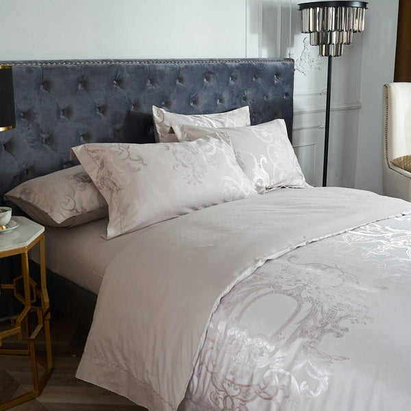 6 Pieces Luxury Jacquard Queen Size Duvet Cover Set- Geo